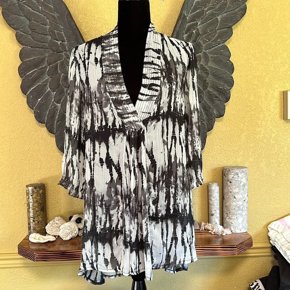 Papillon Vneck Blouse Shirt